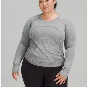 Lululemon swiftly tech long sleeve. Gray color. Size 6